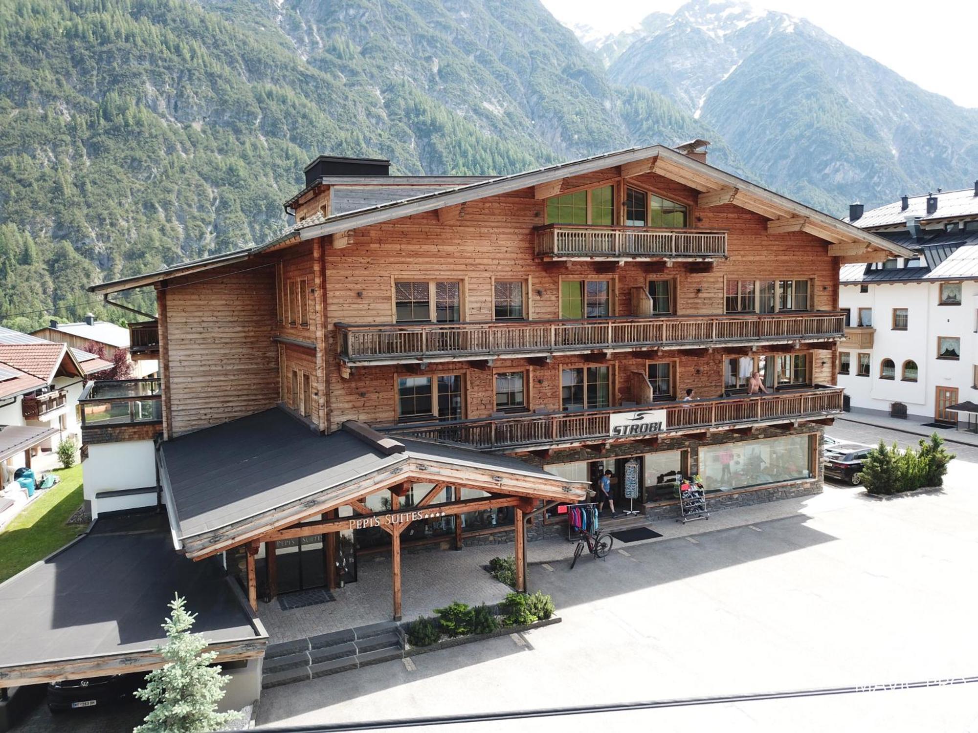 Pepi's Suites - Lechtal Apartments Holzgau Extérieur photo