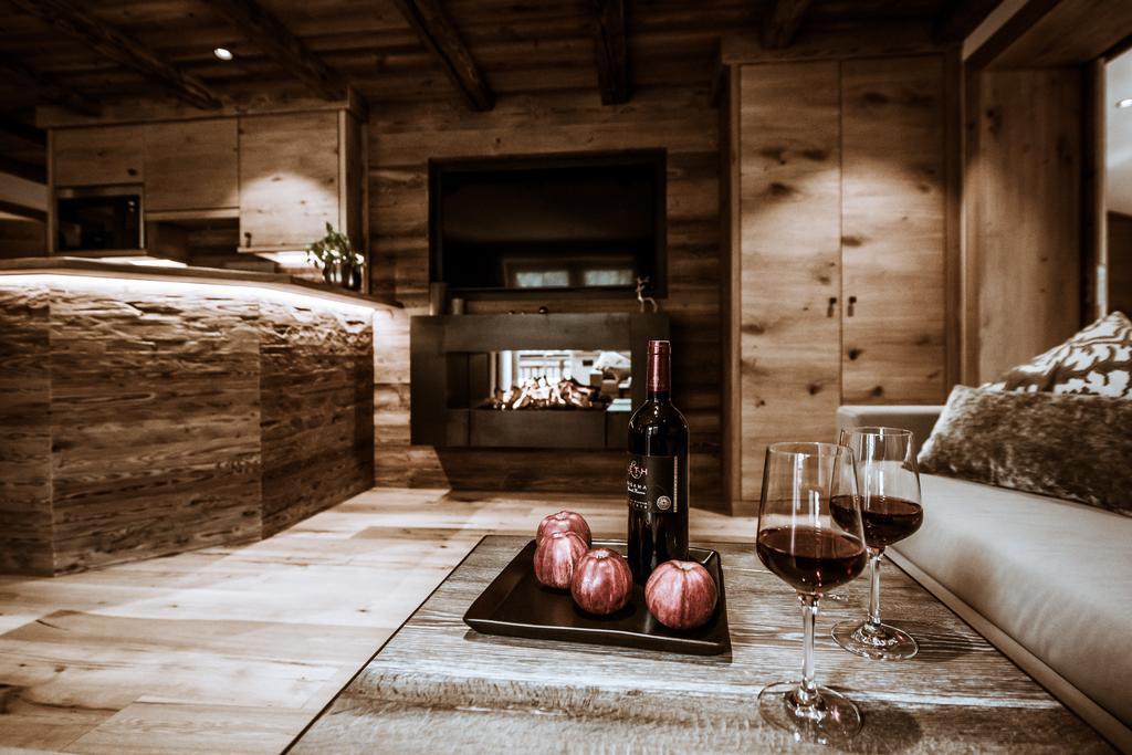 Pepi's Suites - Lechtal Apartments Holzgau Extérieur photo