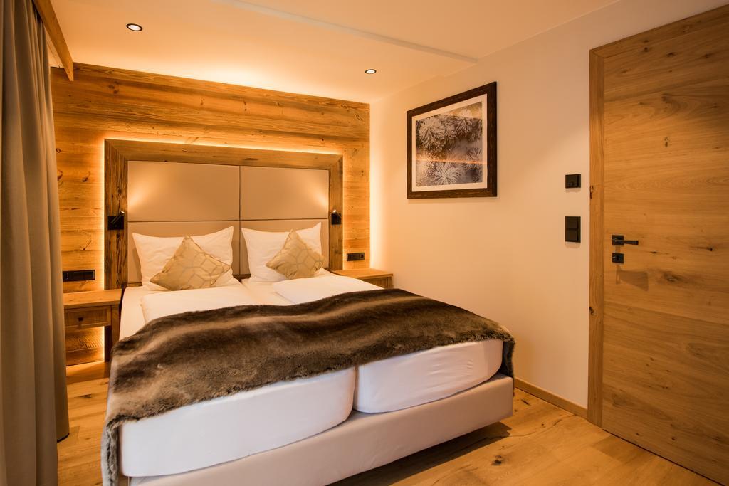 Pepi's Suites - Lechtal Apartments Holzgau Extérieur photo