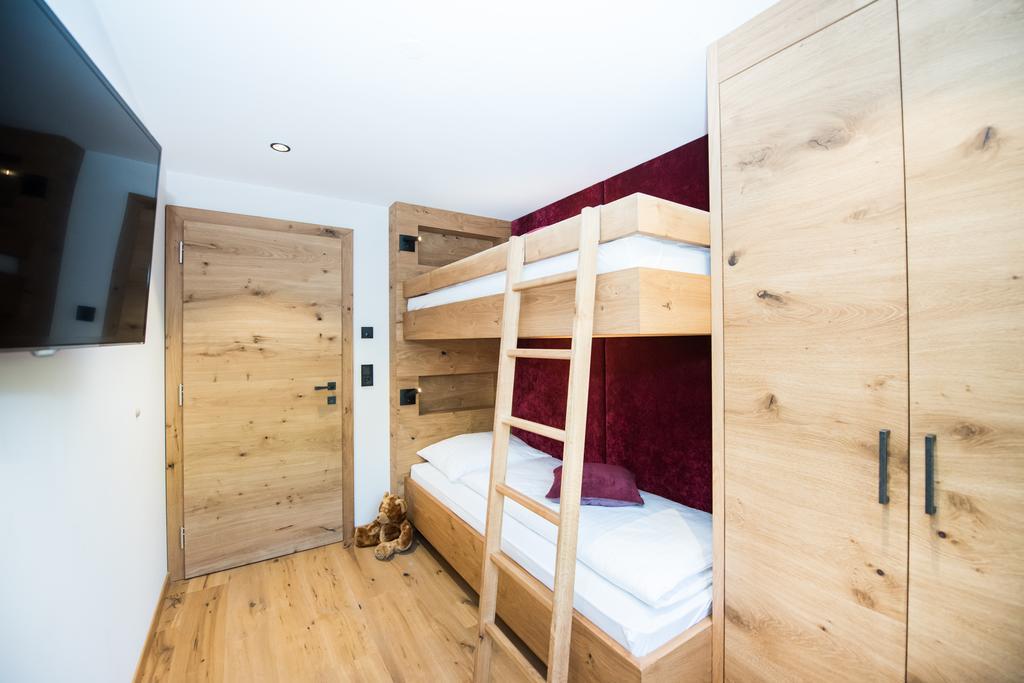 Pepi's Suites - Lechtal Apartments Holzgau Extérieur photo