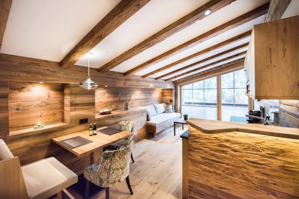 Pepi's Suites - Lechtal Apartments Holzgau Extérieur photo