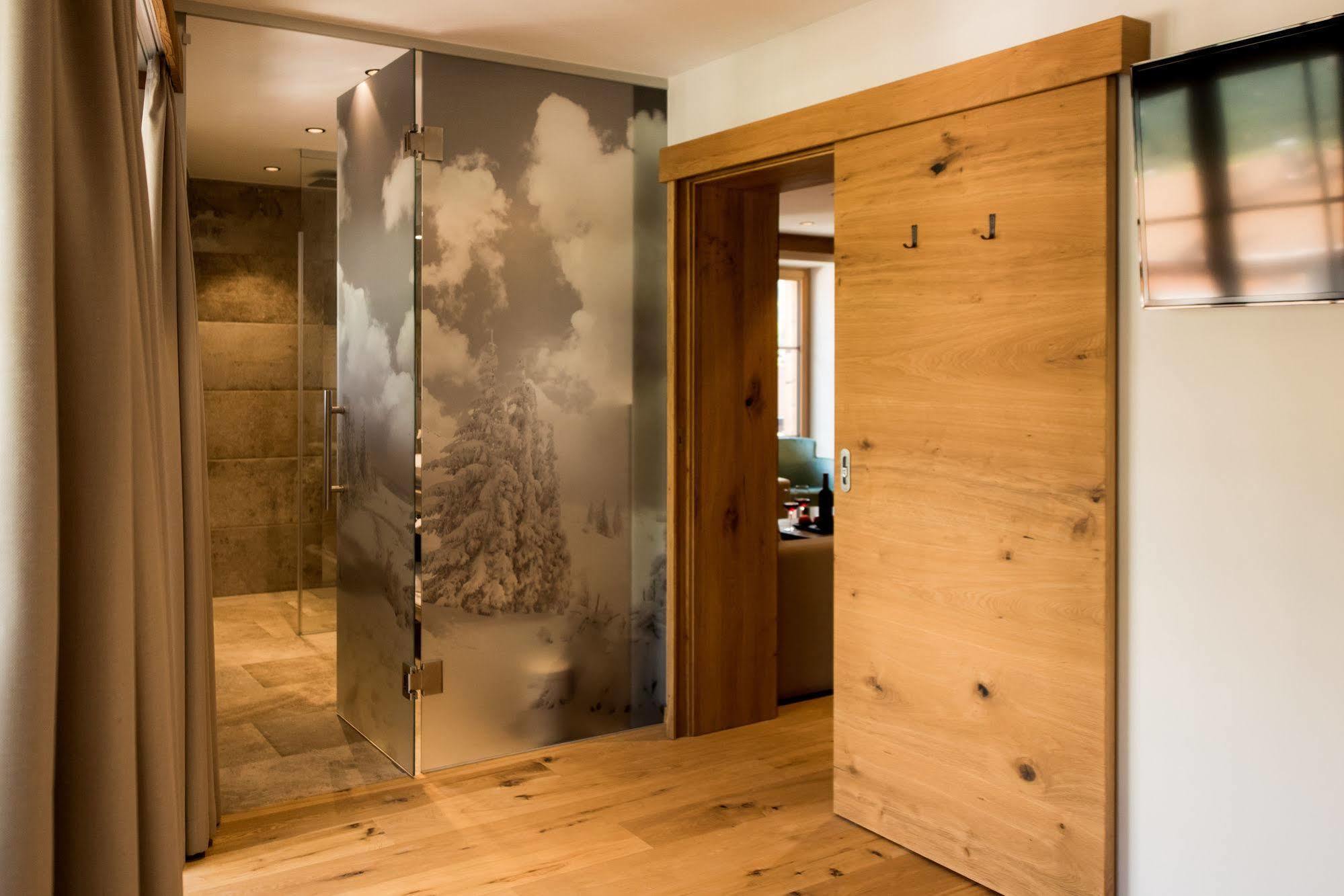 Pepi's Suites - Lechtal Apartments Holzgau Extérieur photo