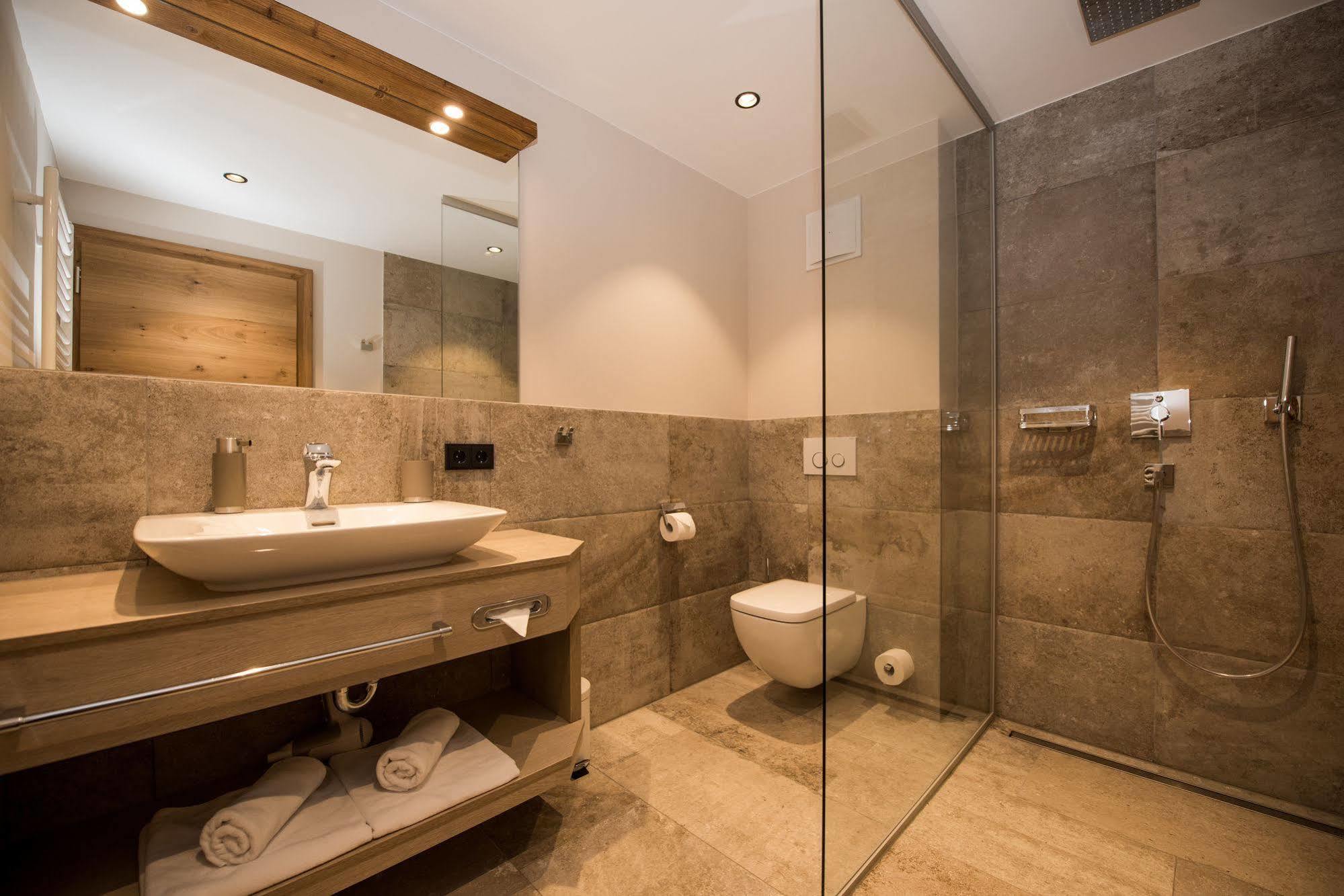 Pepi's Suites - Lechtal Apartments Holzgau Extérieur photo