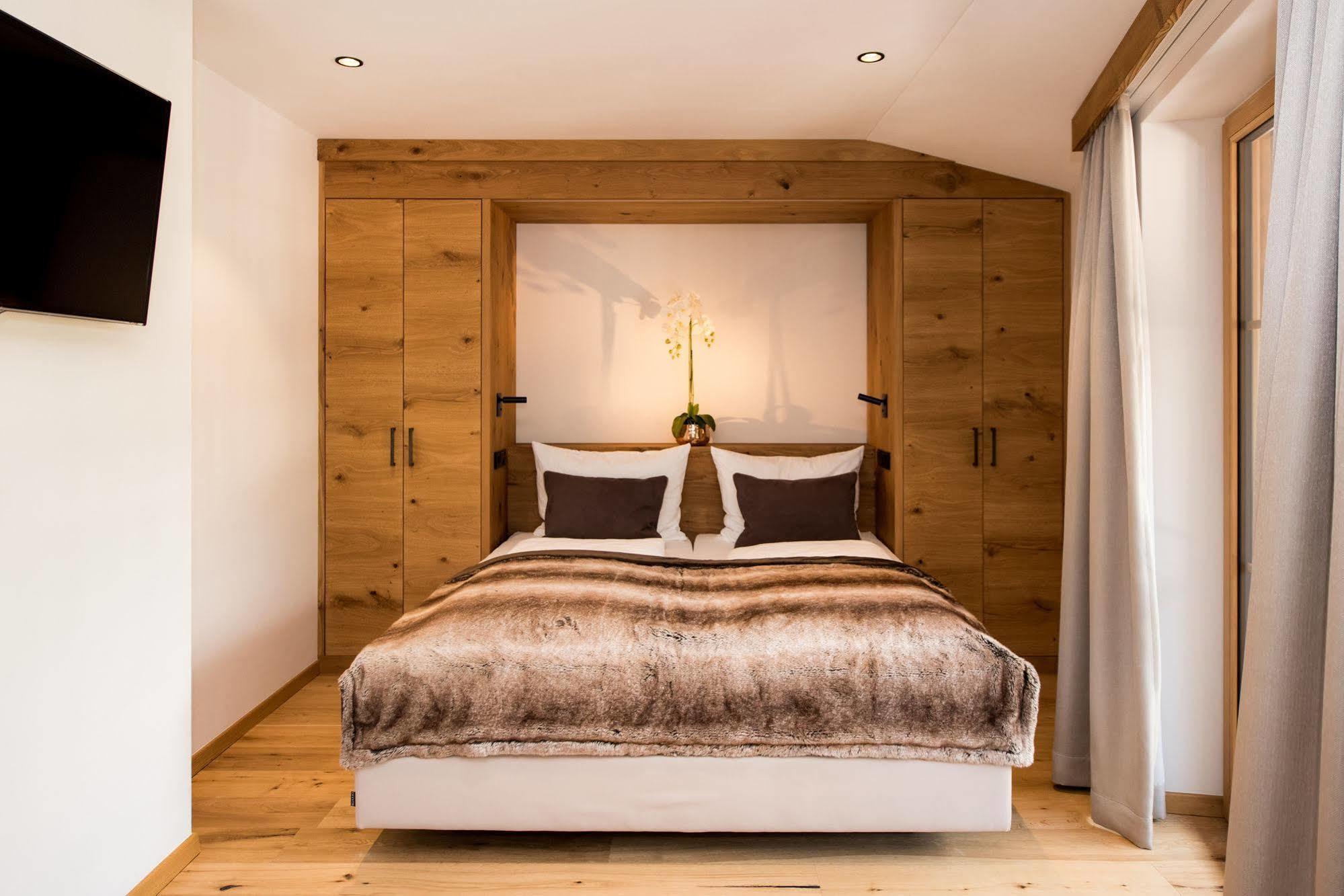 Pepi's Suites - Lechtal Apartments Holzgau Extérieur photo